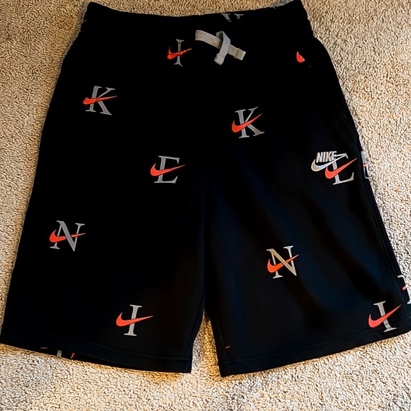 Nike Black and Orange Swoosh Logo Jogger Sweat Shorts Youth Sz XL - Picture 4 of 11